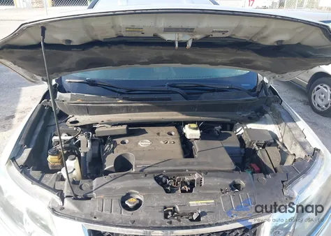 2016 Nissan Pathfinder Platinum/S/Sl/Sv z USA, uszkodzony, nr VIN 5N1AR2MN7GC602930